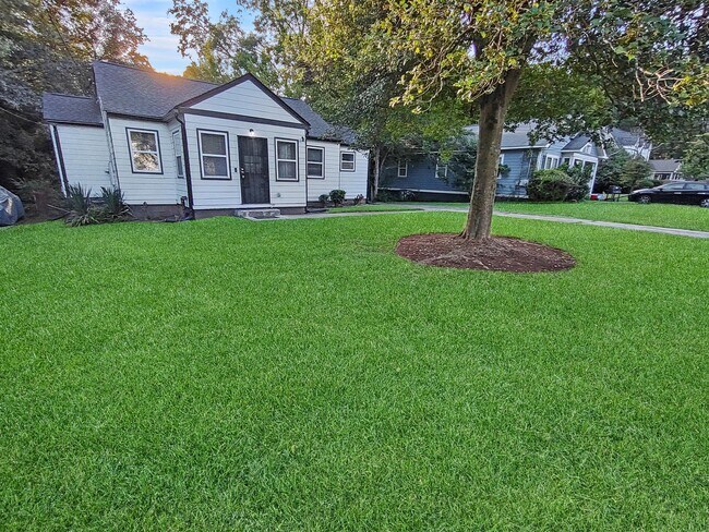 Foto del edificio - 2273 Jernigan Dr SE