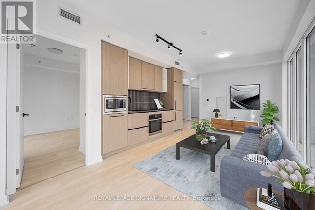 Building Photo - 1285 Dupont St