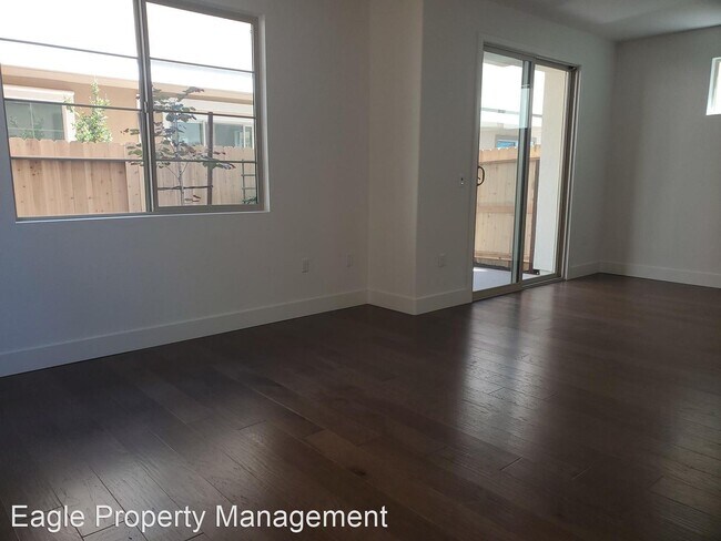 Foto del edificio - 3 br, 2.5 bath House - 10582 Trill Way