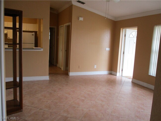 Foto del edificio - 1045 NE 40th Terrace