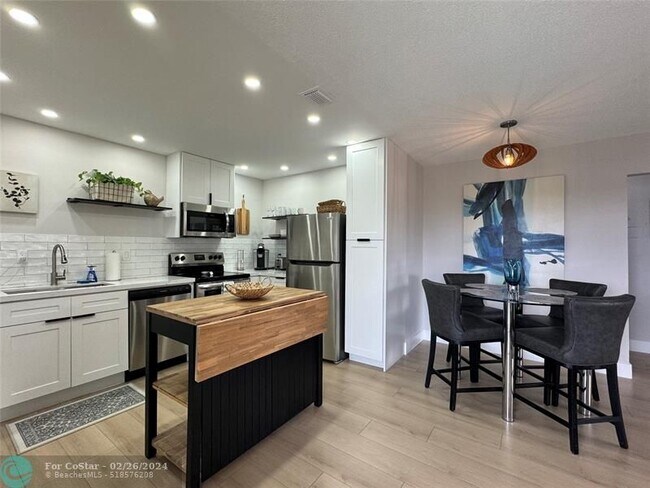 Foto del edificio - 3201 NE 29th St