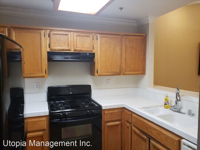 Building Photo - 4900 Dover Ln