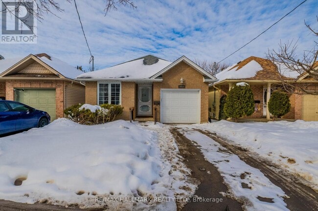 Building Photo - 58 Waterloo St