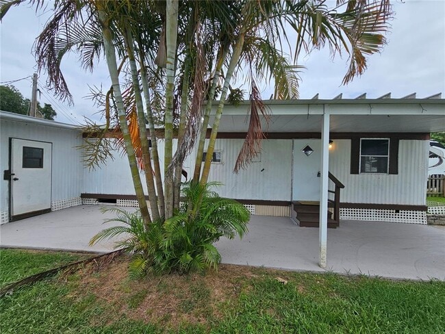 Building Photo - 503 Longfellow Blvd