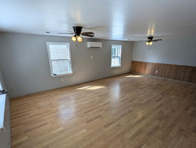 Building Photo - 286 Cottage Ave