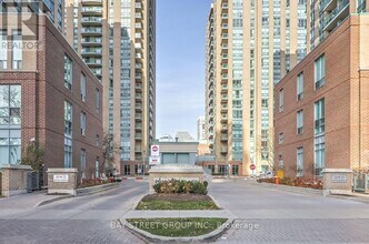 Building Photo - 20 Olive Ave