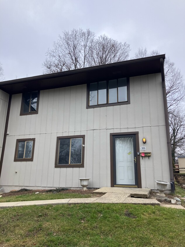 Primary Photo - 7890 Benjamin Dr