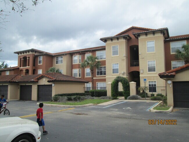 Foto del edificio - 5554 Metrowest Blvd