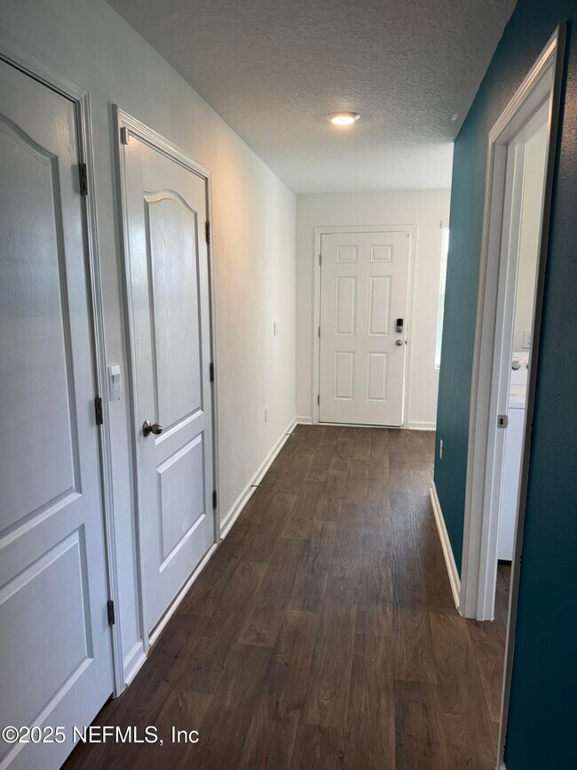 Foto del edificio - 5716 Bluetick Ct