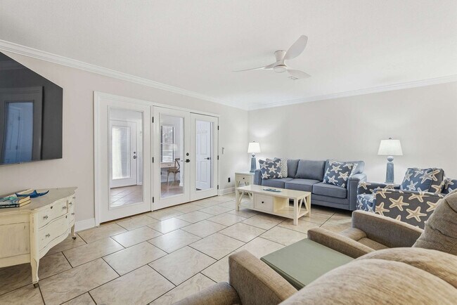 Foto del edificio - 135 Grande Island Blvd