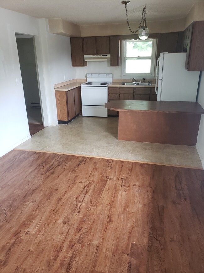 Foto del edificio - 6444 Cedar Run Rd