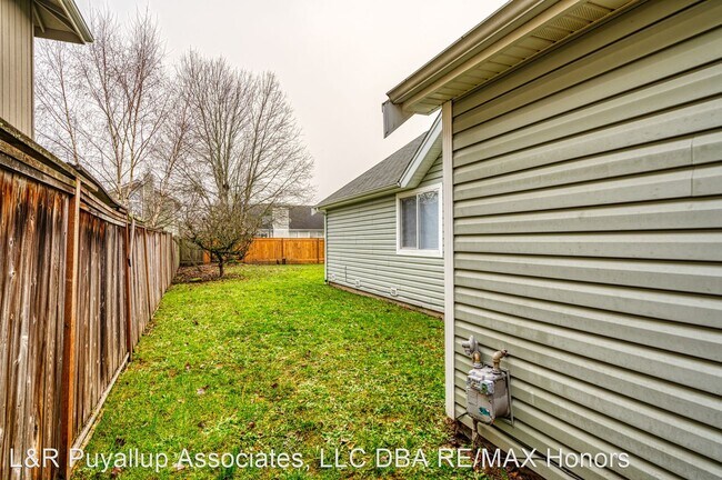 Building Photo - 3 br, 2 bath House - 521 Corrin Ave