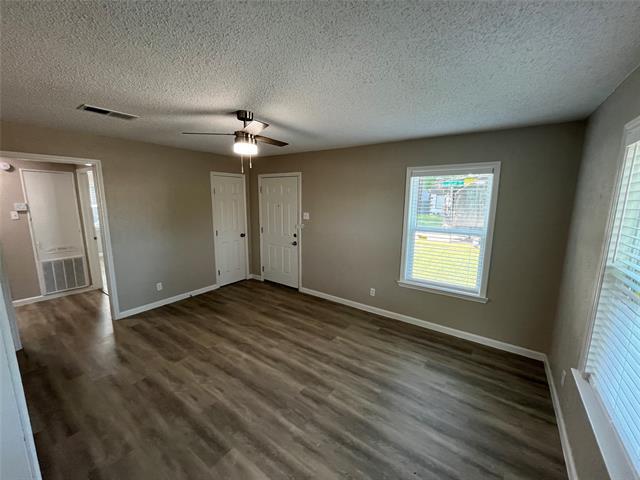 Foto del edificio - 7101 Bramlett Dr