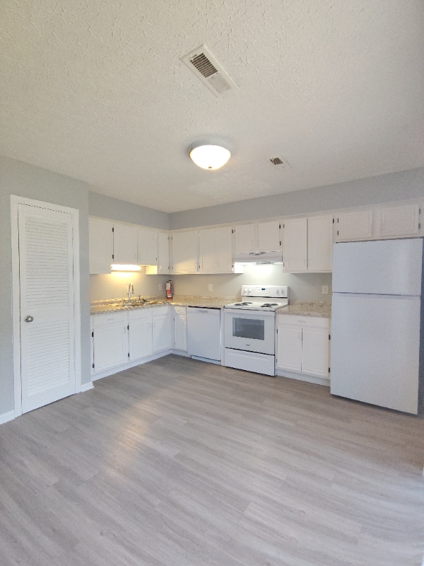 Building Photo - 16 Duiguid Dr