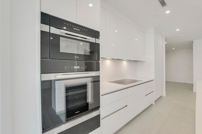 Foto del edificio - 220 Lake Shore Dr