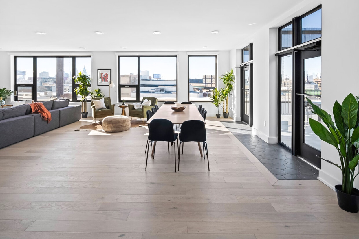965 Frankford - 965 Frankford