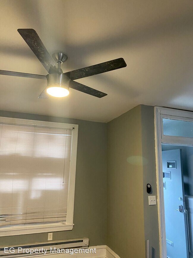 Foto del edificio - 4 br, 2 bath House - 5114 Brown St.