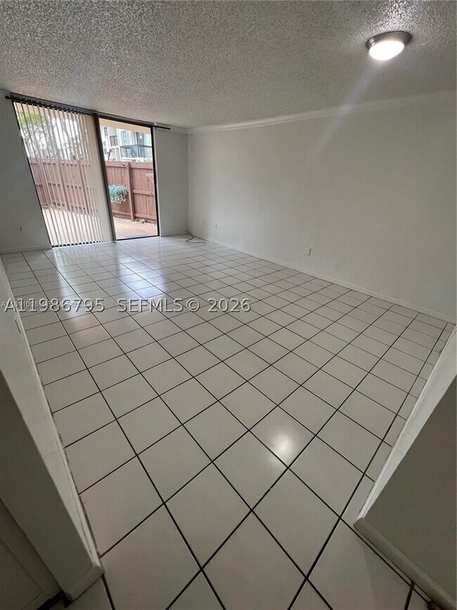 Foto del edificio - 8307 SW 142nd Ave
