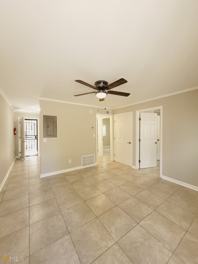 Foto del edificio - 458 Ira St SW