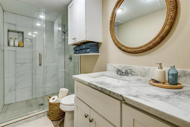 Foto del edificio - 110 Crandall Rd