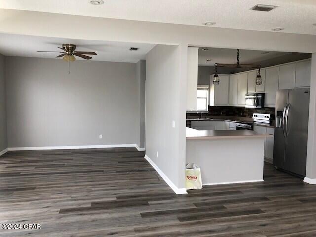 Foto del edificio - 4015 W 27th Ct