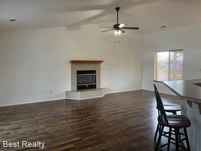 Building Photo - 3 br, 2 bath House - 21431 Santa Barbara