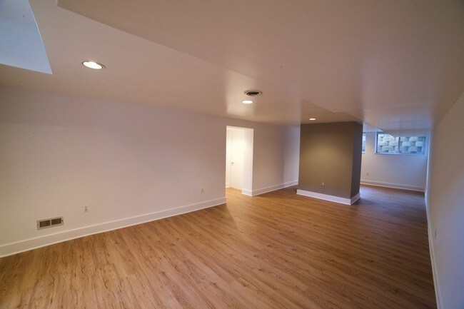 Living Room - 4827 Hutchins Pl NW