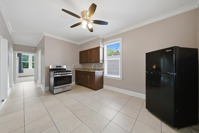 Foto del edificio - 3115 W 54th Pl