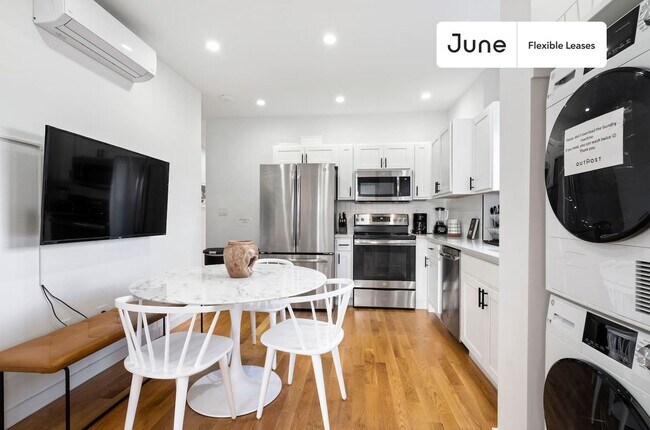 Foto del edificio - Nice Private ROOM in Bed-Stuy