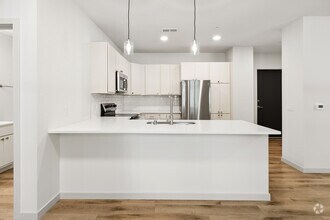 Interior Photo - Allen Bay