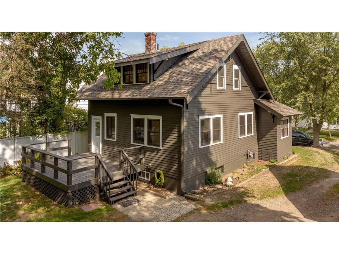 Primary Photo - 2 Bedroom, 1 Bathroom Single-Family Home w...