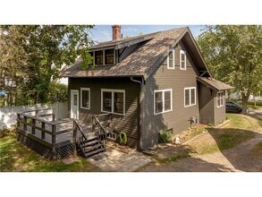 Building Photo - 215 Chippewa St