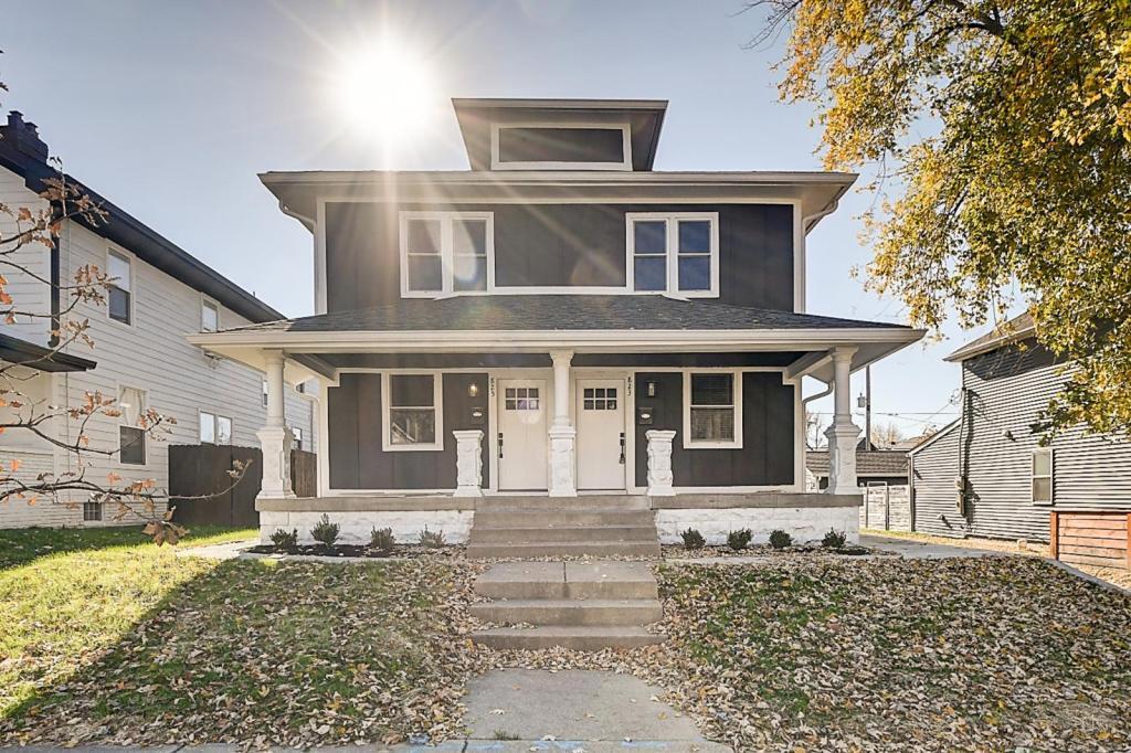 Foto principal - 825 Lincoln St
