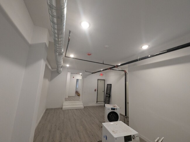 Building Photo - 6614 Rising Sun Ave