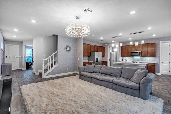 Building Photo - 3813 Greenway Dr