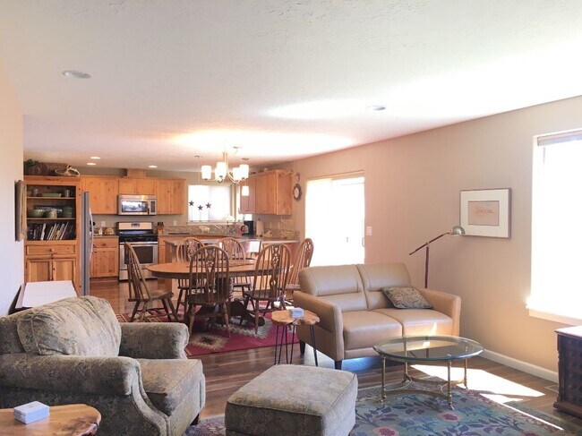 Foto del edificio - 2045 NW Kilnwood Pl