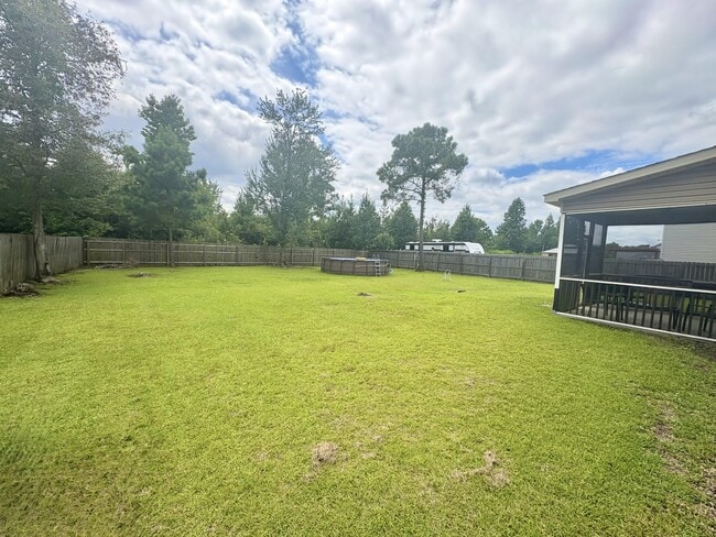 Foto del edificio - 219 Hidden Oaks Dr