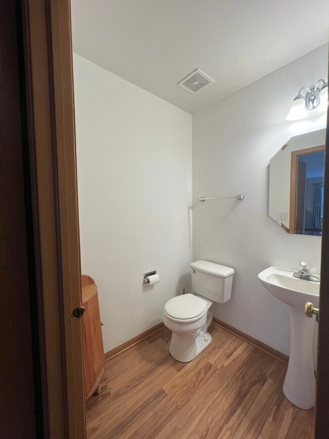 Foto del edificio - 11800 Niagra Ln