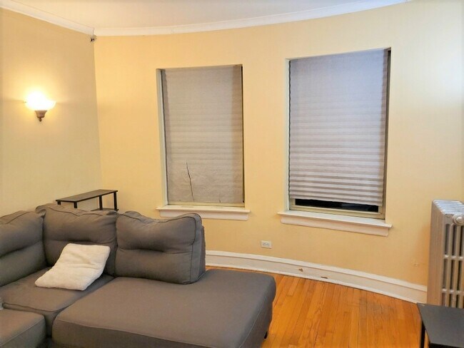 Foto del edificio - 4128 N Kedvale Ave