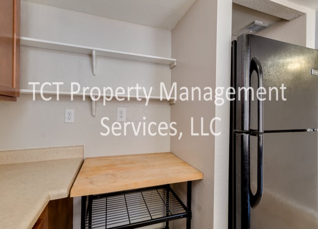 Building Photo - Updated 2 bedroom in Tempe!