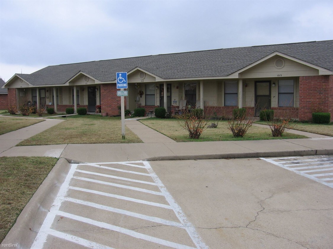 Foto del edificio - 1017 Pleasant Dr