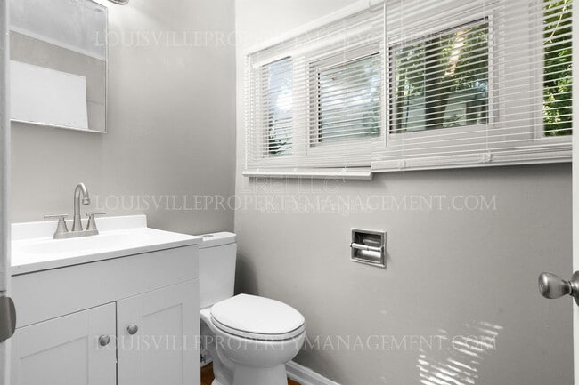 Foto del edificio - 3100 Grand Ave