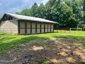 Building Photo - 185 Horace Carter Rd