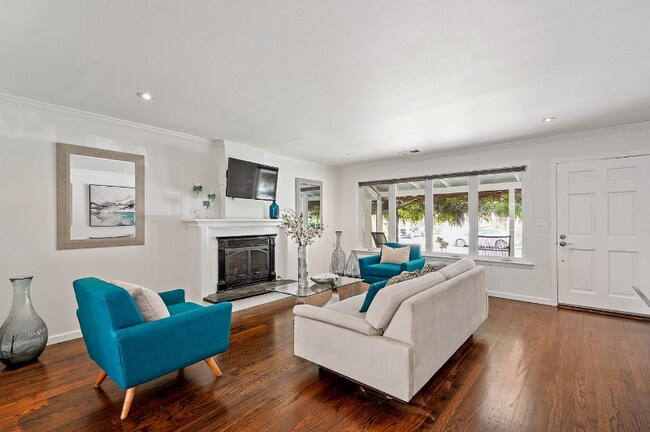 Foto del edificio - 927 Timothy Ln