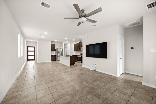 Foto del edificio - 5547 Madden Ln