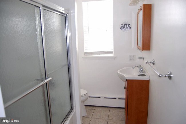 Foto del edificio - 112 High St W