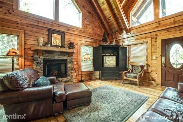 Foto principal - 2012 Bear Creek Way