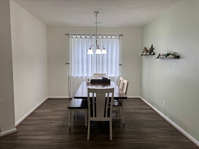 Foto del edificio - 522 Pecan Ct