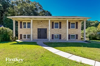 Building Photo - 2442 Wakefield Cove
