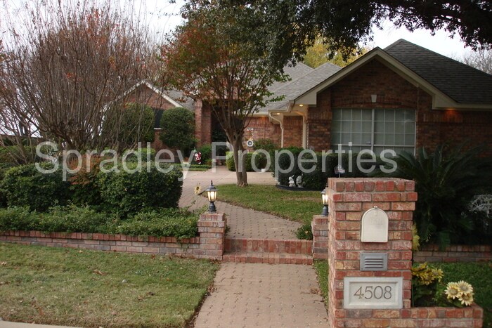 Primary Photo - 4508 Sunflower Ln